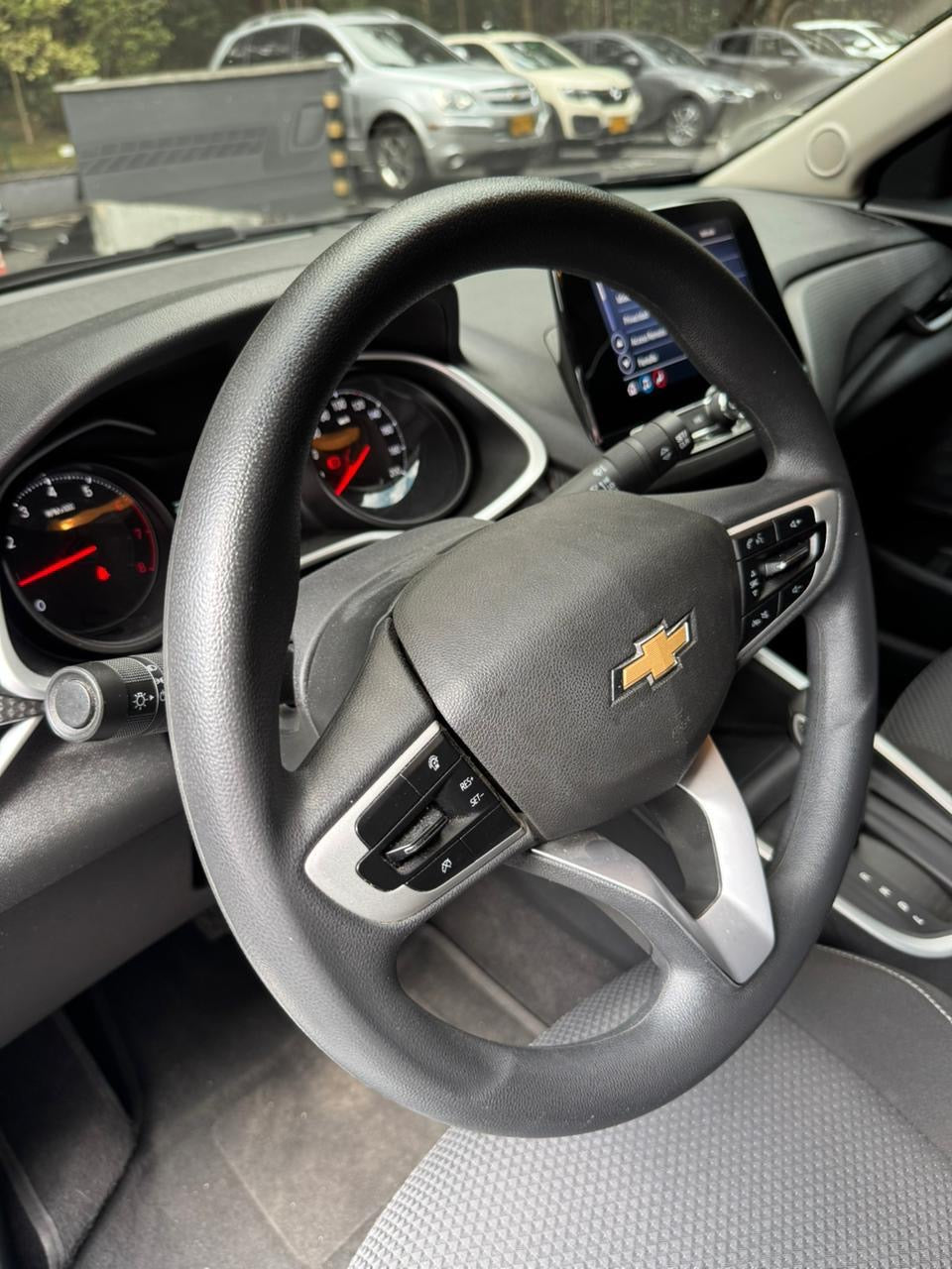 2023 - CHEVROLET ONIX LT AT