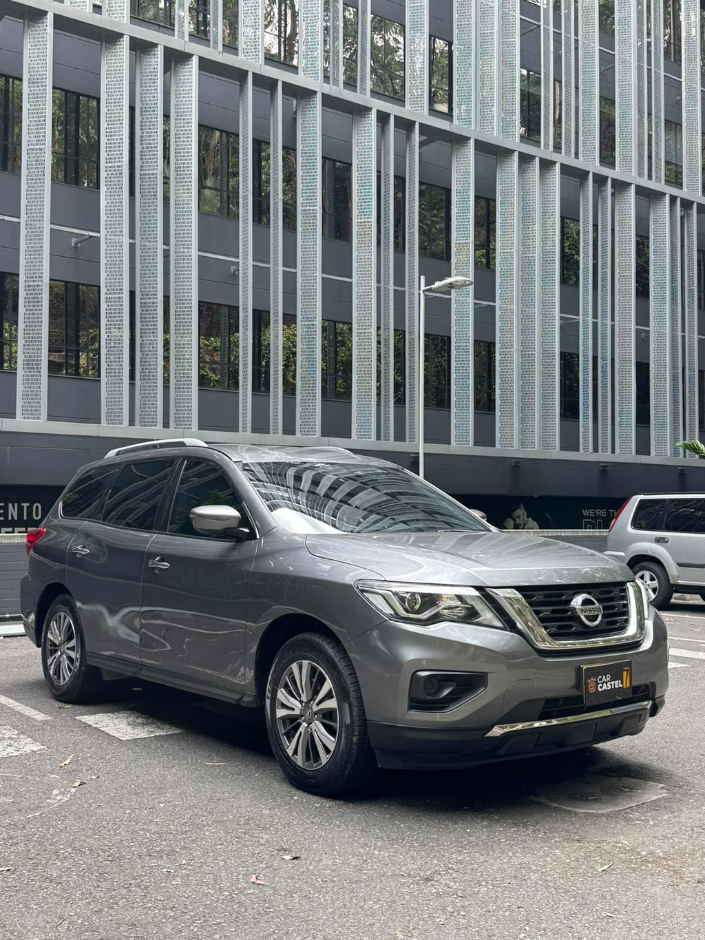 2019 - NISSAN PATHFINDER SENSE 3,5L AWD 7 PUESTOS