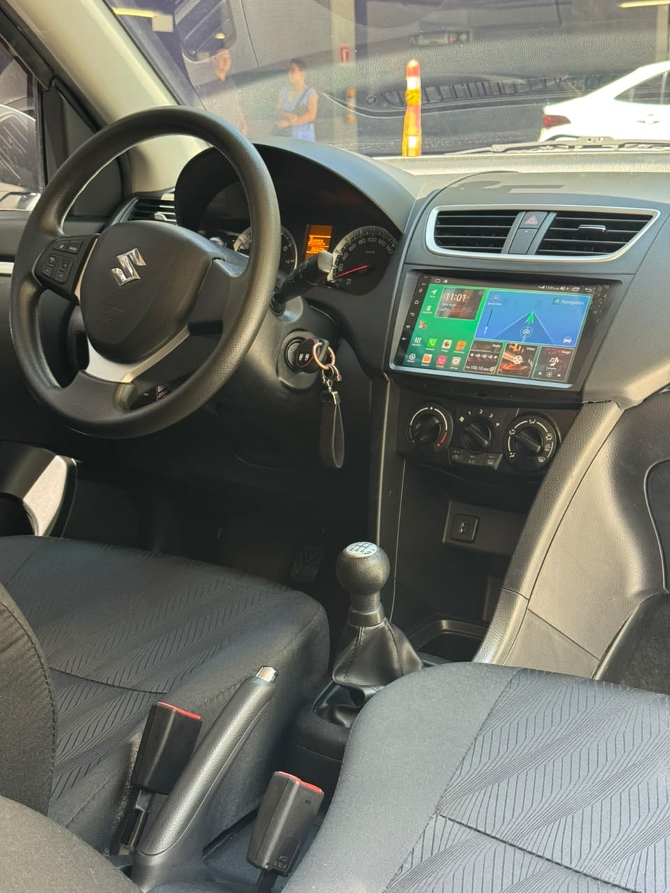 2015 - SUZUKI SWIFT MT 1.2L
