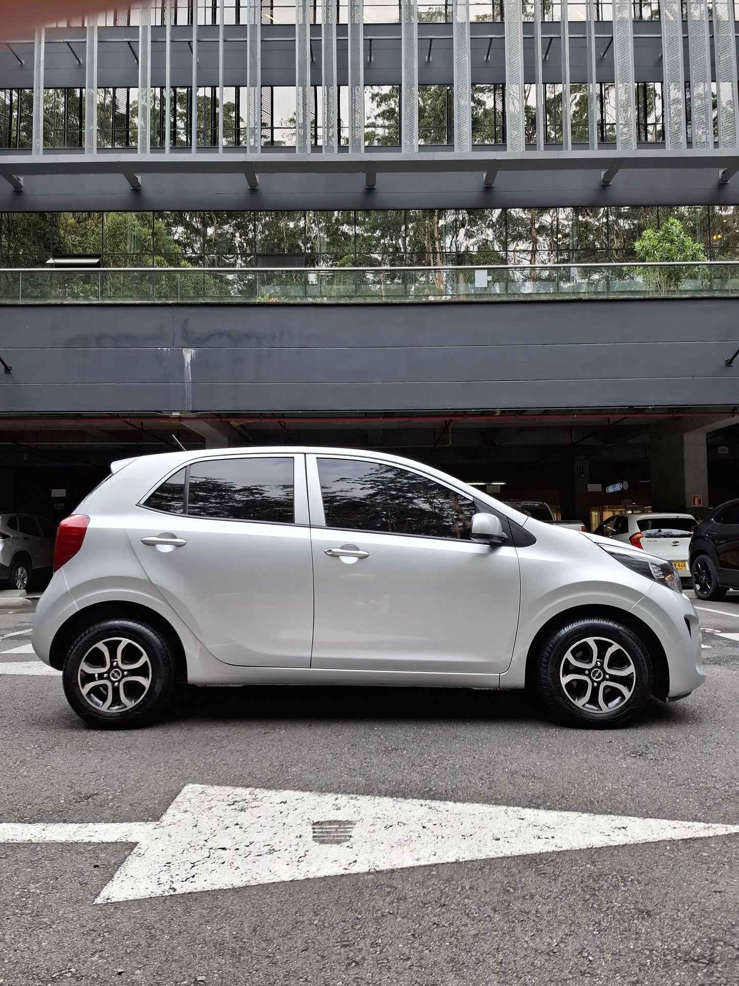 2022 - KIA PICANTO VIBRANT 1.25 AT