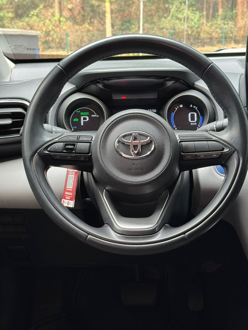 2022 -TOYOTA YARIS CROSS XS